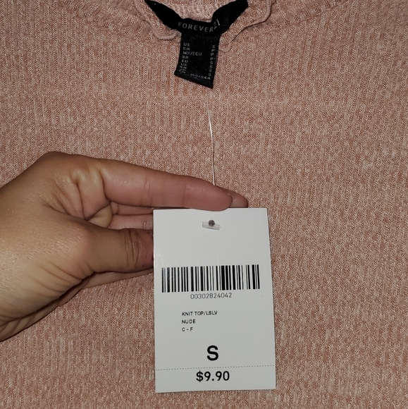 Crop top - Picture 4 of 5